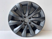 Load image into Gallery viewer, 1x Alufelge 17 Zoll 7.0" 5x112 39ET Glanz Silber 7N5601025 Seat Alhambra FEL8527572265uf