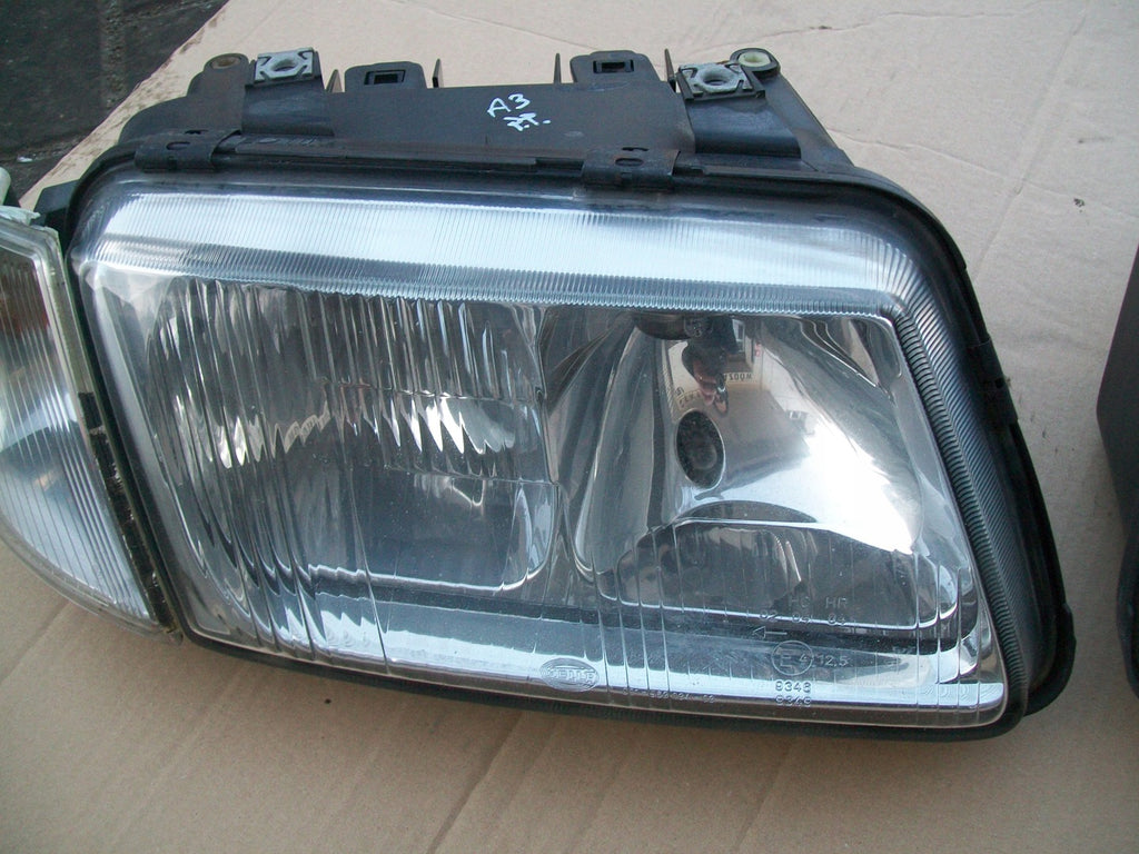 Frontscheinwerfer Audi A3 Ein Stück (Rechts oder Links) Scheinwerfer Headlight