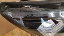 Laden Sie das Bild in den Galerie-Viewer, Frontscheinwerfer Toyota Land Cruiser Full LED Rechts Scheinwerfer Headlight SCH9739230621iw