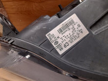 Laden Sie das Bild in den Galerie-Viewer, Frontscheinwerfer Audi A6 C6 4F0941029CP Xenon Links Scheinwerfer Headlight SCH7961933669kq