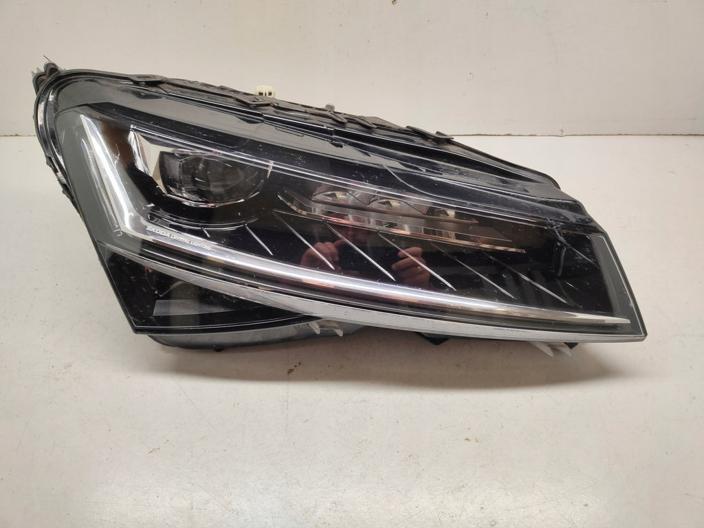 Frontscheinwerfer Skoda Superb III 3V1941016D LED Rechts Scheinwerfer Headlight