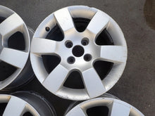 Laden Sie das Bild in den Galerie-Viewer, 4x Alufelge 16 Zoll 7.0" 4x108 29ET Glanz Silber 9685783880 Peugeot 5008 I FEL2610946420wl