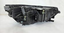 Laden Sie das Bild in den Galerie-Viewer, Frontscheinwerfer Skoda Octavia IV 5E4941035 LED Links Scheinwerfer Headlight SCH5902564397mz