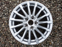 Laden Sie das Bild in den Galerie-Viewer, 1x Alufelge 17 Zoll 7.0&quot; 5x112 45ET Audi Rim Wheel