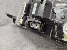 Laden Sie das Bild in den Galerie-Viewer, Frontscheinwerfer VW Multivan T7 S74113E017AF LED Links Scheinwerfer Headlight SCH3417834874rw