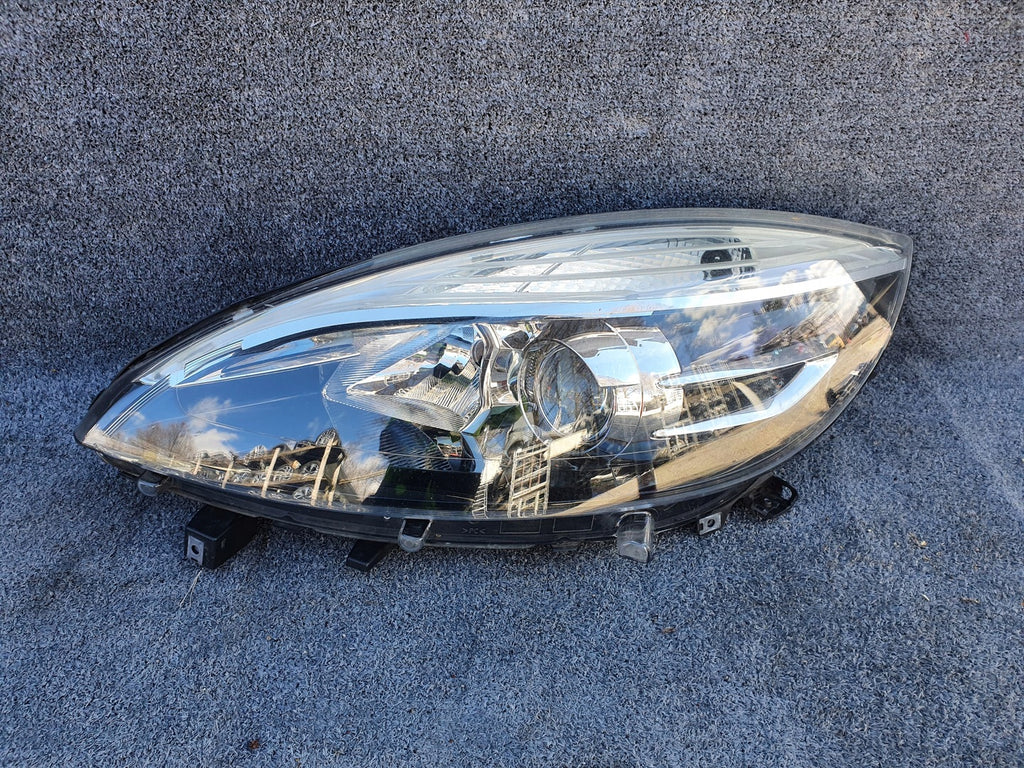 Frontscheinwerfer Renault Scenic 89906003 LED Ein Stück (Rechts oder Links)