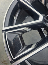 Load image into Gallery viewer, 1x Alufelge 18 Zoll 8.5" 5x112 36ET Glanz Schwarz 8747286 BMW Rim Wheel FEL9365578554le