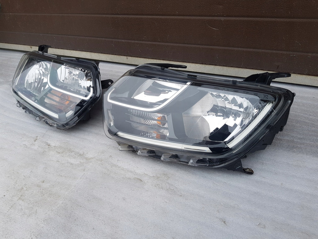 Frontscheinwerfer Dacia Duster 260101133R 260609367R Ein Satz Headlight SCH2512905803ir