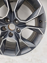 Load image into Gallery viewer, 1x Alufelge 19 Zoll 7.5&quot; 5x112 51ET 5E0601025 Skoda Octavia Rim Wheel
