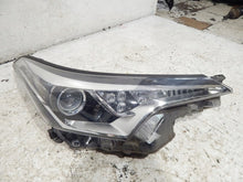 Laden Sie das Bild in den Galerie-Viewer, Frontscheinwerfer Toyota Chr Ein Stück (Rechts oder Links) Headlight SCH4813672840yl