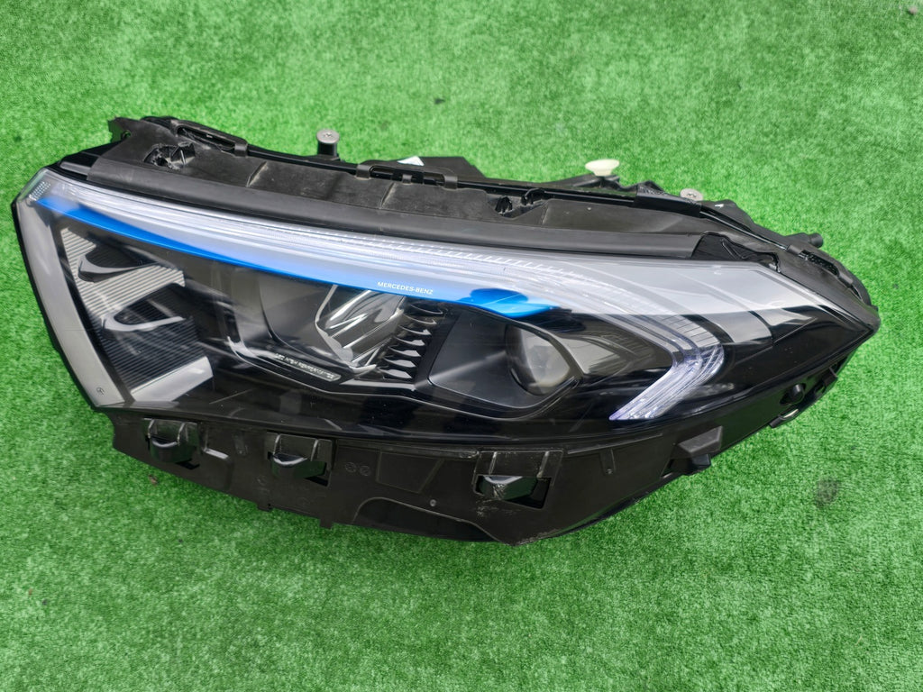 Frontscheinwerfer Mercedes-Benz Eqb A2439068900KZ Full LED Links Headlight SCH4127980415zi