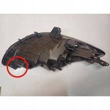 Laden Sie das Bild in den Galerie-Viewer, Frontscheinwerfer Mazda II D65151040 Links Scheinwerfer Headlight SCH1634153972tv
