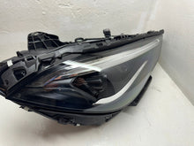 Laden Sie das Bild in den Galerie-Viewer, Frontscheinwerfer Mercedes-Benz A2369065400 LED Rechts Scheinwerfer Headlight