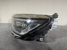 Laden Sie das Bild in den Galerie-Viewer, Frontscheinwerfer VW Passat 3G1941081T LED Links Scheinwerfer Headlight SCH1412889999jl