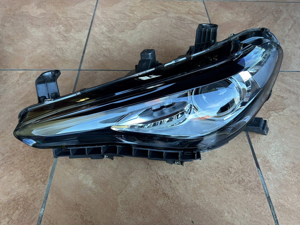 Frontscheinwerfer Alfa Romeo Giulia 50557247 50564103 85122000 Xenon Links SCH8653263647vc