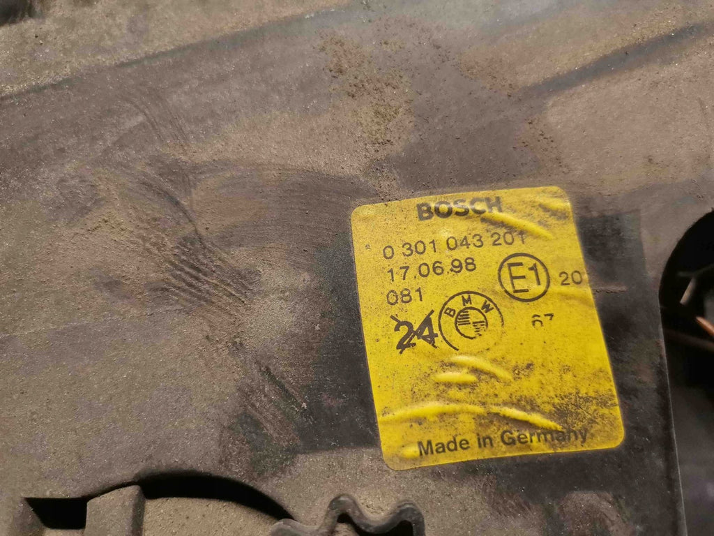 Frontscheinwerfer BMW 7 E38 0301043201 Xenon Ein Stück (Rechts oder Links) SCH3701133093cw