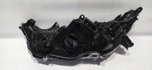 Laden Sie das Bild in den Galerie-Viewer, Frontscheinwerfer Toyota V 81130-02J61 Rechts Scheinwerfer Headlight SCH3142094584zz