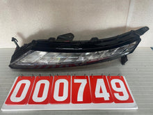 Laden Sie das Bild in den Galerie-Viewer, Frontscheinwerfer Mitsubishi Eclipse Cross EDM92205010 LED Links Headlight SCH4590074146go