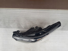 Load image into Gallery viewer, Frontscheinwerfer Toyota Highlander 10100-8A06 LED Links Scheinwerfer Headlight SCH5132979712lw