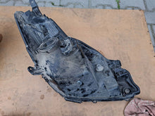 Load image into Gallery viewer, Frontscheinwerfer Toyota Yaris Ein Satz Scheinwerfer Headlight SCH1012069299qq