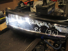 Laden Sie das Bild in den Galerie-Viewer, Frontscheinwerfer Skoda Octavia 5E4941016 LED Rechts Scheinwerfer Headlight SCH2803061220bm