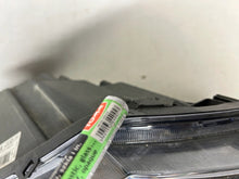 Laden Sie das Bild in den Galerie-Viewer, Frontscheinwerfer Seat Ateca 576941008F 576941008 Full LED Rechts Headlight