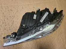 Laden Sie das Bild in den Galerie-Viewer, Frontscheinwerfer BMW 3 F30 F31 6311-7259525 Xenon Links Scheinwerfer Headlight SCH3063684646kt