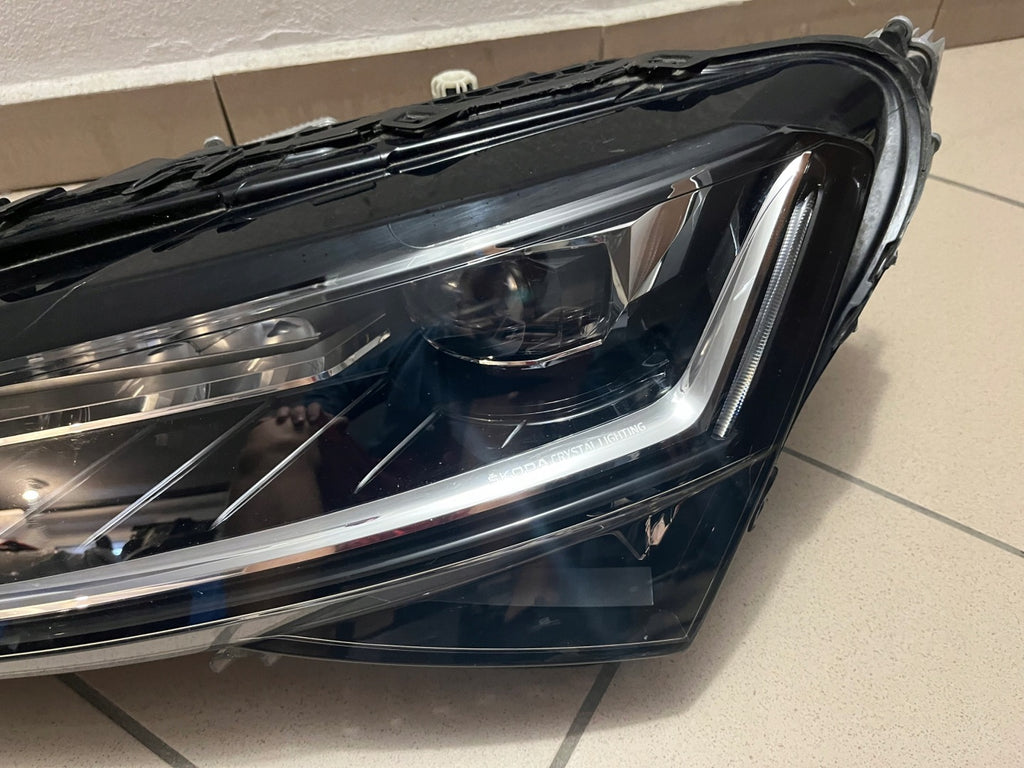 Frontscheinwerfer Skoda Superb III 3V1941015D Full LED Links Headlight SCH9535921046un