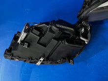 Load image into Gallery viewer, Frontscheinwerfer BMW F01 Xenon Ein Stück (Rechts oder Links) Headlight SCH3406361150he