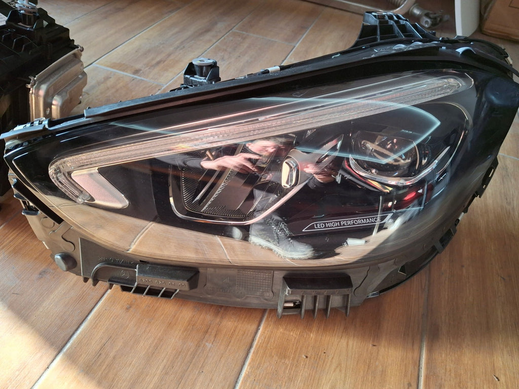 Frontscheinwerfer Mercedes-Benz W206 A2069063903 Ein Satz Scheinwerfer Headlight SCH7002215115jk