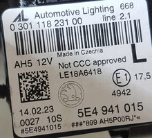 Laden Sie das Bild in den Galerie-Viewer, Frontscheinwerfer Skoda Octavia IV 5E4941015 030111823100 Links Headlight SCH3118273401ek