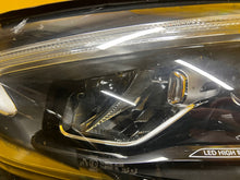 Laden Sie das Bild in den Galerie-Viewer, Frontscheinwerfer Mercedes-Benz W206 A2069060703 LED Links Headlight SCH7402226309tb