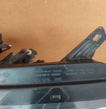 Laden Sie das Bild in den Galerie-Viewer, Frontscheinwerfer Renault Koleos I 26060JY Links Scheinwerfer Headlight SCH1834761725mw