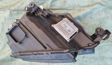 Laden Sie das Bild in den Galerie-Viewer, Frontscheinwerfer Skoda Karoq 57B941035 Links Scheinwerfer Headlight SCH6742632596fc