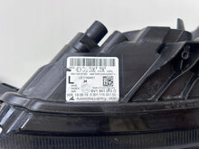 Load image into Gallery viewer, Frontscheinwerfer Skoda Fabia III 6V1941015D Links Scheinwerfer Headlight