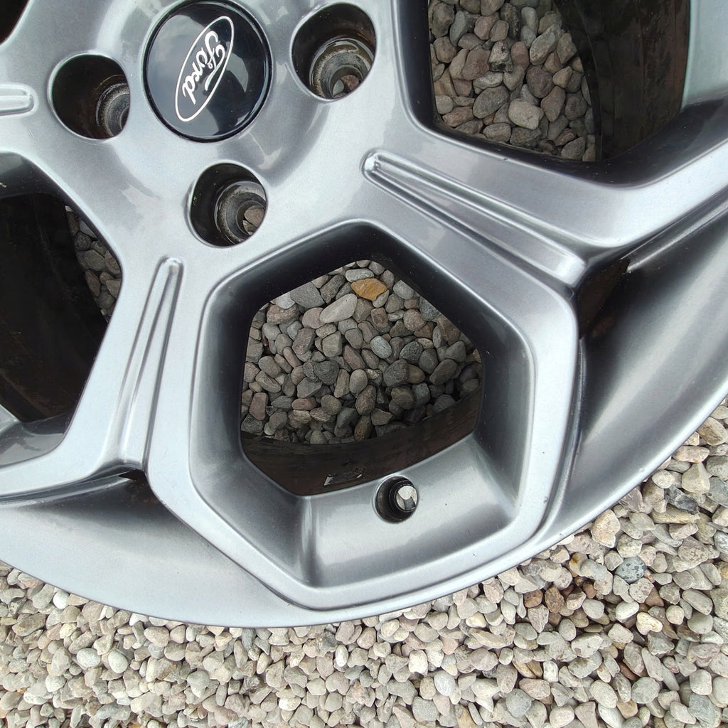 1x Alufelge 17 Zoll 7.0" 4x108 37 5ET Glanz Graphit Ford Escort Rim Wheel FEL7968180584tz