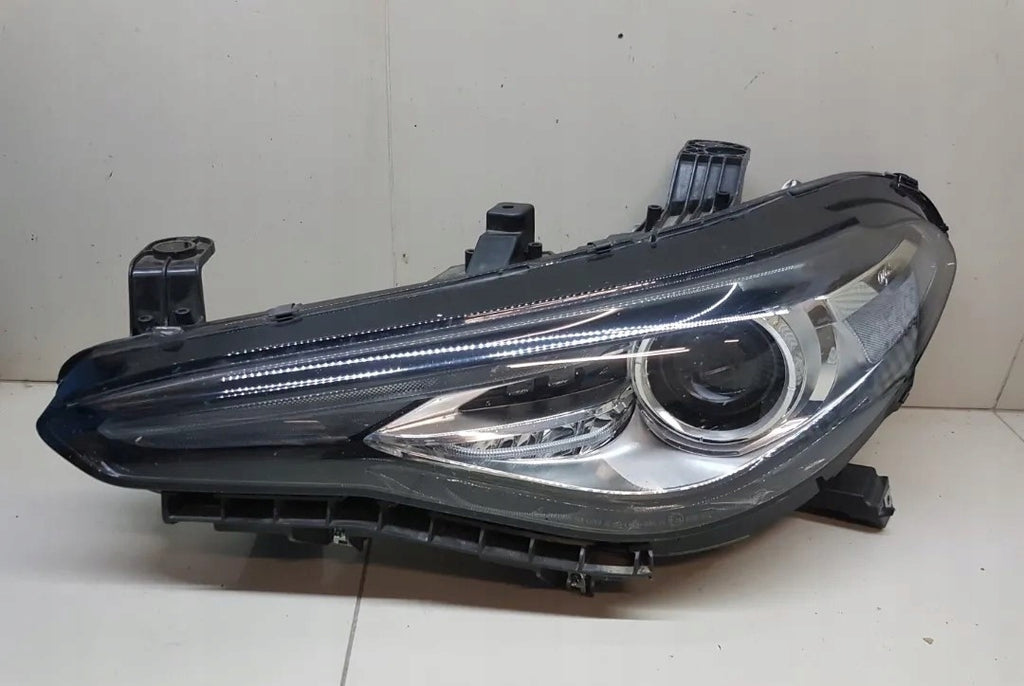 Frontscheinwerfer Alfa Romeo Giulia 68995579 85122000 LED Rechts oder Links SCH4555295603ur