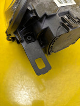 Load image into Gallery viewer, Frontscheinwerfer Mini Countryman R60 9801039-07 85122000 Xenon Links Headlight SCH1073231192jk