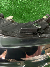 Load image into Gallery viewer, Frontscheinwerfer VW Polo 6C1941005B Links Scheinwerfer Headlight