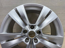 Laden Sie das Bild in den Galerie-Viewer, 1x Alufelge 18 Zoll 57A601025M Skoda Karoq Rim Wheel FEL4508390953bz