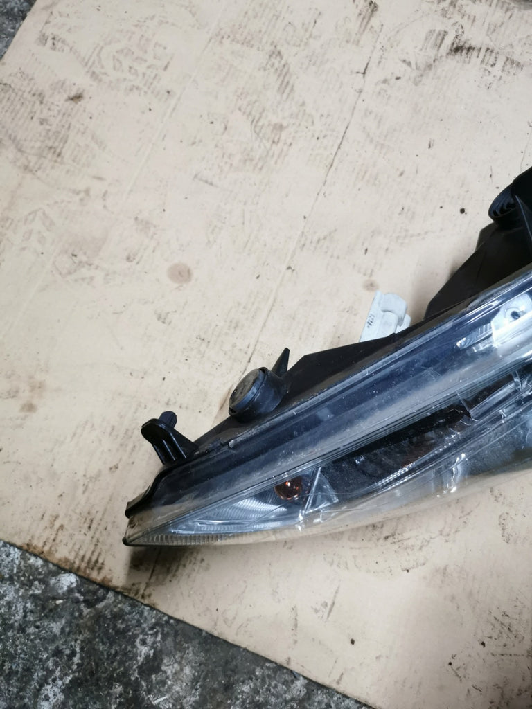 Frontscheinwerfer Opel Vivaro Rechts Scheinwerfer Headlight