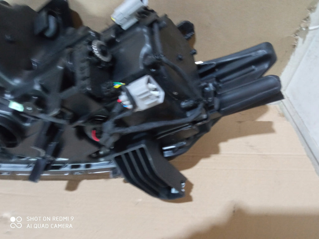 Frontscheinwerfer Mitsubishi Outlander I 4BX19-8301D3 ECM921-21E20 LED Rechts