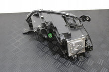 Laden Sie das Bild in den Galerie-Viewer, Frontscheinwerfer Maserati Ghibli M157 00670004835 00670004833 Xenon Ein Satz SCH7077043131vr