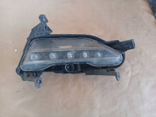 Laden Sie das Bild in den Galerie-Viewer, Frontscheinwerfer Hyundai I I40 92202-3Z5 Rechts Scheinwerfer Headlight SCH4910176317qk