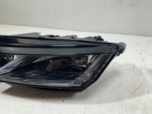 Laden Sie das Bild in den Galerie-Viewer, Frontscheinwerfer Skoda Octavia IV 5E4941015A LED Links Scheinwerfer Headlight SCH6043097259sj