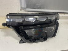 Laden Sie das Bild in den Galerie-Viewer, Frontscheinwerfer Skoda Kamiq 00213777 LED Ein Stück (Rechts oder Links) SCH7511157494vn