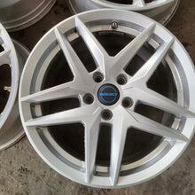 Laden Sie das Bild in den Galerie-Viewer, 4x Alufelge 17 Zoll 7.5" 5x112 38ET Glanz Silber 52925 Audi Rim Wheel FEL7683155845qo