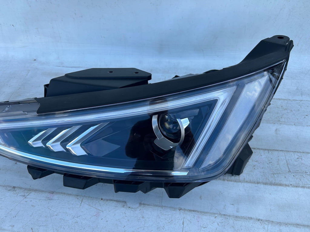 Frontscheinwerfer Hyundai Elantra 92101-F2 LED Ein Stück (Rechts oder Links)