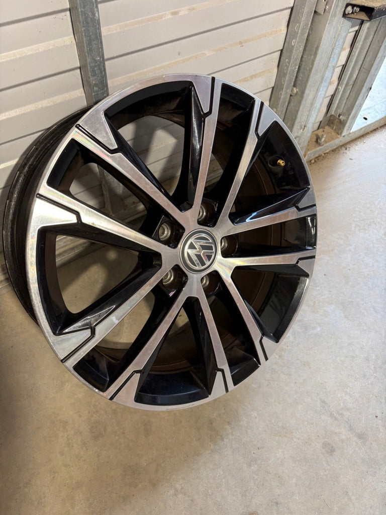 1x Alufelge 17 Zoll 7.0" 5x112 49ET Glanz Schwarz 5G0601025AK VW Golf Vii FEL1289795229gv