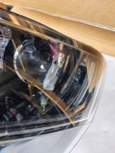 Laden Sie das Bild in den Galerie-Viewer, Frontscheinwerfer Skoda Superb 3V1941015B 1ZS01193925 LED Links Headlight SCH4366303136ko